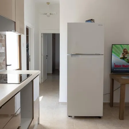منتزه العطل Queit Amazing Penthouse With Rooftop 360 ,pool , Beachfront And Bbq Agios Amvrosios (Kyrenia)