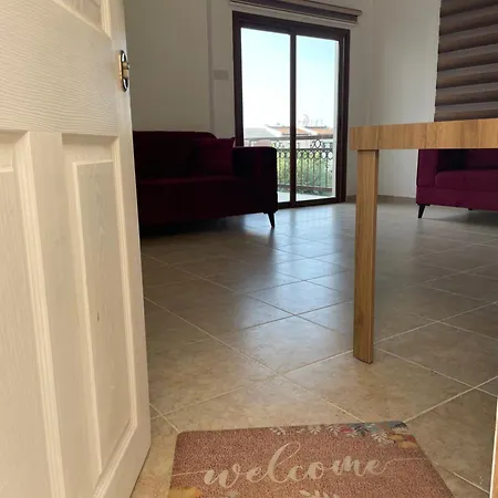 Queit Amazing Penthouse With Rooftop 360 ,pool , Beachfront And Bbq