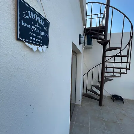 Queit Amazing Penthouse With Rooftop 360 ,pool , Beachfront And Bbq * Agios Amvrosios (Kyrenia)