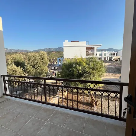 Queit Amazing Penthouse With Rooftop 360 ,pool , Beachfront And Bbq * Agios Amvrosios (Kyrenia)