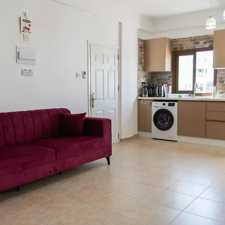 Queit Amazing Penthouse With Rooftop 360 ,pool , Beachfront And Bbq *