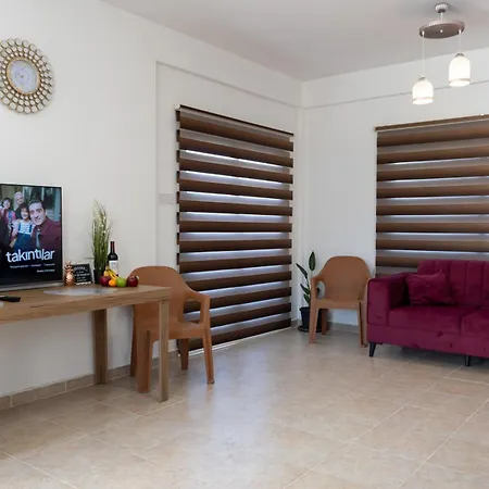 Queit Amazing Penthouse With Rooftop 360 ,pool , Beachfront And Bbq Holiday park *
